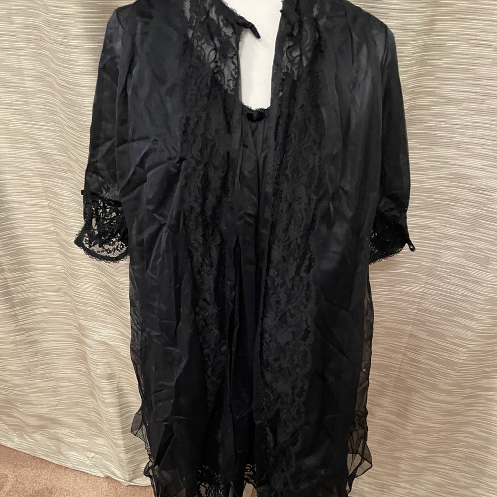 COPY - Vintage Vanity Fair Slip & Robe Size Small